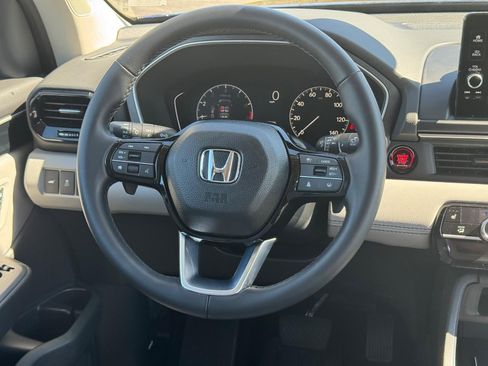 Certified 2025 Honda Pilot EX-L image 16