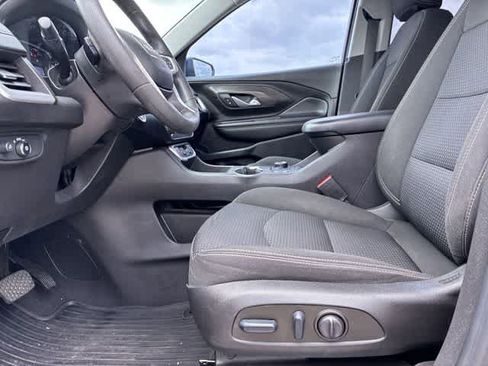 Used 2022 GMC Terrain SLE w/ Driver Convenience Package FWD image 18