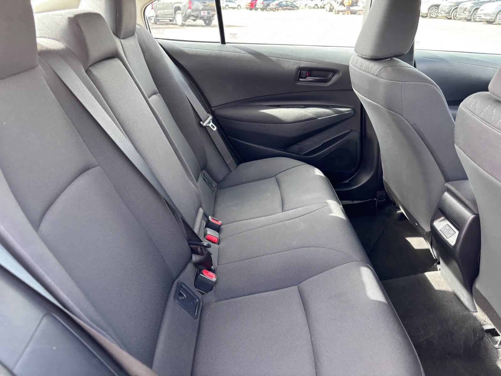 Used 2025 Toyota Corolla LE FWD image 10