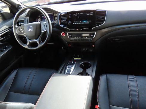 Used 2024 Honda Passport TrailSport image 16