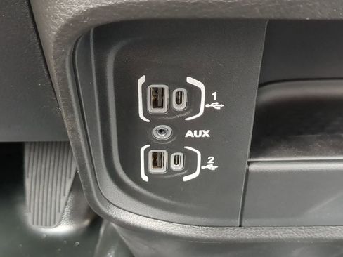 New 2026 RAM 2500 Tradesman w/ Chrome Appearance Group image 18