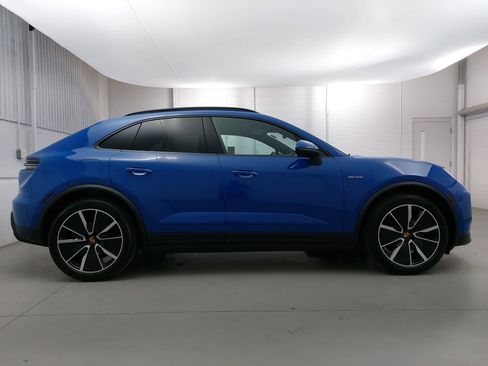 New 2026 Porsche Macan Electric RWD image 8