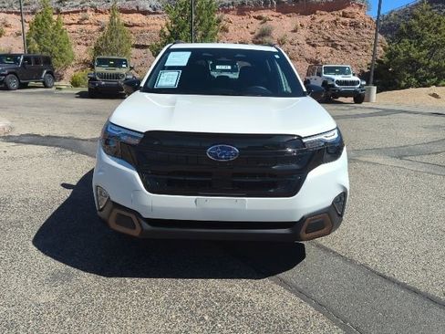 Used 2025 Subaru Forester Sport w/ Popular Package #1 AWD/4WD image 2