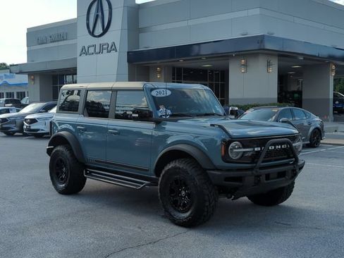 Used 2021 Ford Bronco First Edition AWD/4WD image 2
