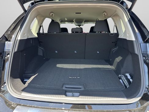 New 2026 Nissan Rogue SV FWD image 10