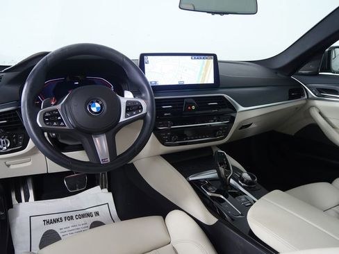 Certified 2023 BMW 540i w/ Executive Package image 17
