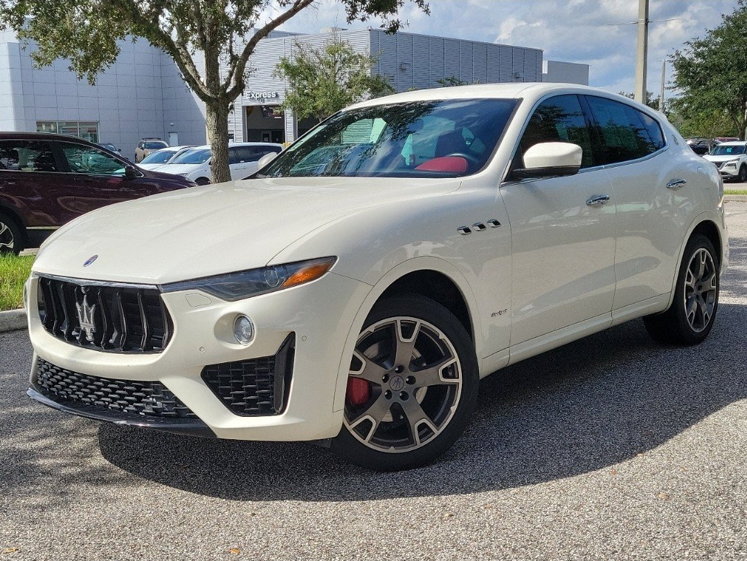 Used 2019 Maserati Levante GranSport AWD/4WD image 32