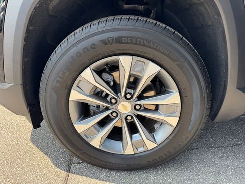 New 2025 Chevrolet Equinox LT w/ Safety and Technology Package image 13