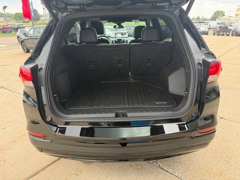 Used 2024 Chevrolet Equinox RS w/ RS Leather Package AWD/4WD image 34