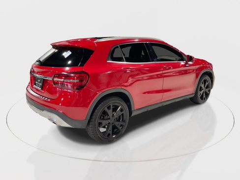 Used 2019 Mercedes-Benz GLA 250 w/ Convenience Package image 11