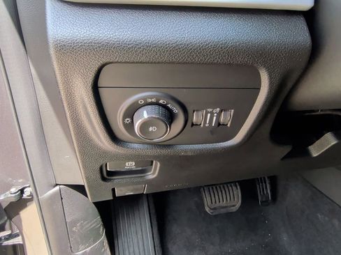 New 2026 Jeep Grand Cherokee L Limited image 16