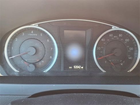 Used 2015 Toyota Camry XSE image 12