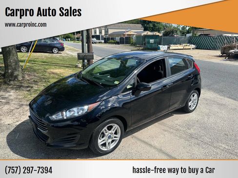 Used 2019 Ford Fiesta SE image 1