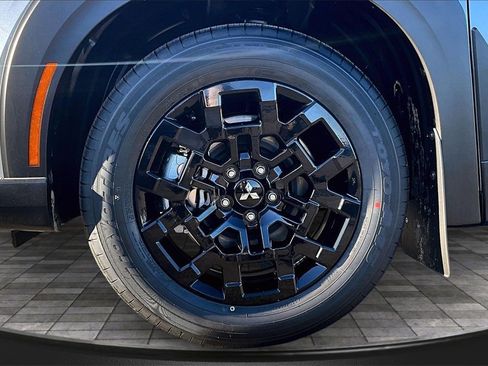 New 2026 Mitsubishi Outlander Trail Edition image 11