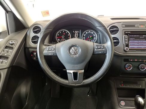 Used 2014 Volkswagen Tiguan SE AWD/4WD image 32
