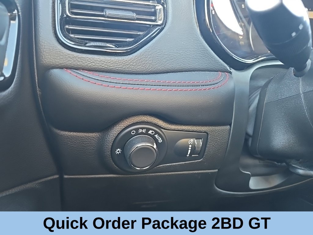 Used 2025 Dodge Durango GT AWD/4WD image 24