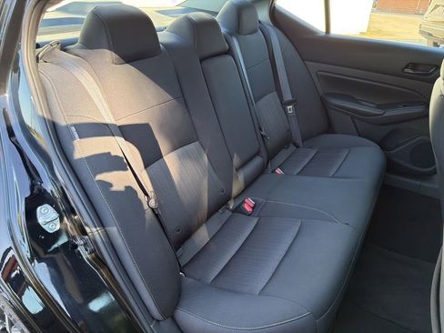 Used 2025 Nissan Altima 2.5 SV FWD image 10