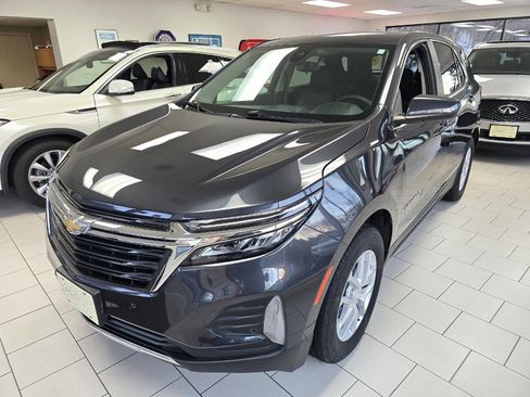Used 2023 Chevrolet Equinox LT image 1