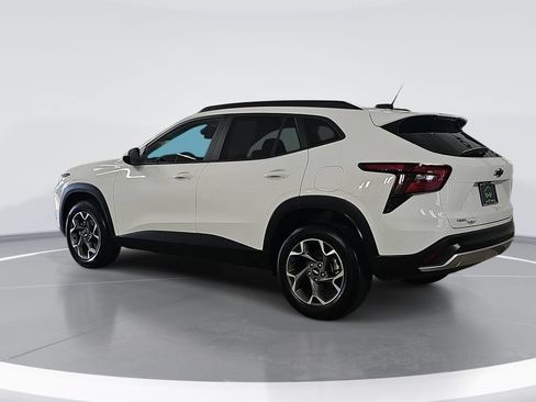 Certified 2024 Chevrolet Trax LT w/ Driver Confidence Package FWD image 6