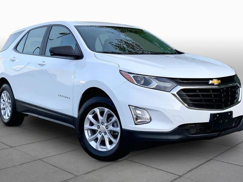 Used 2020 Chevrolet Equinox LS AWD/4WD image 3