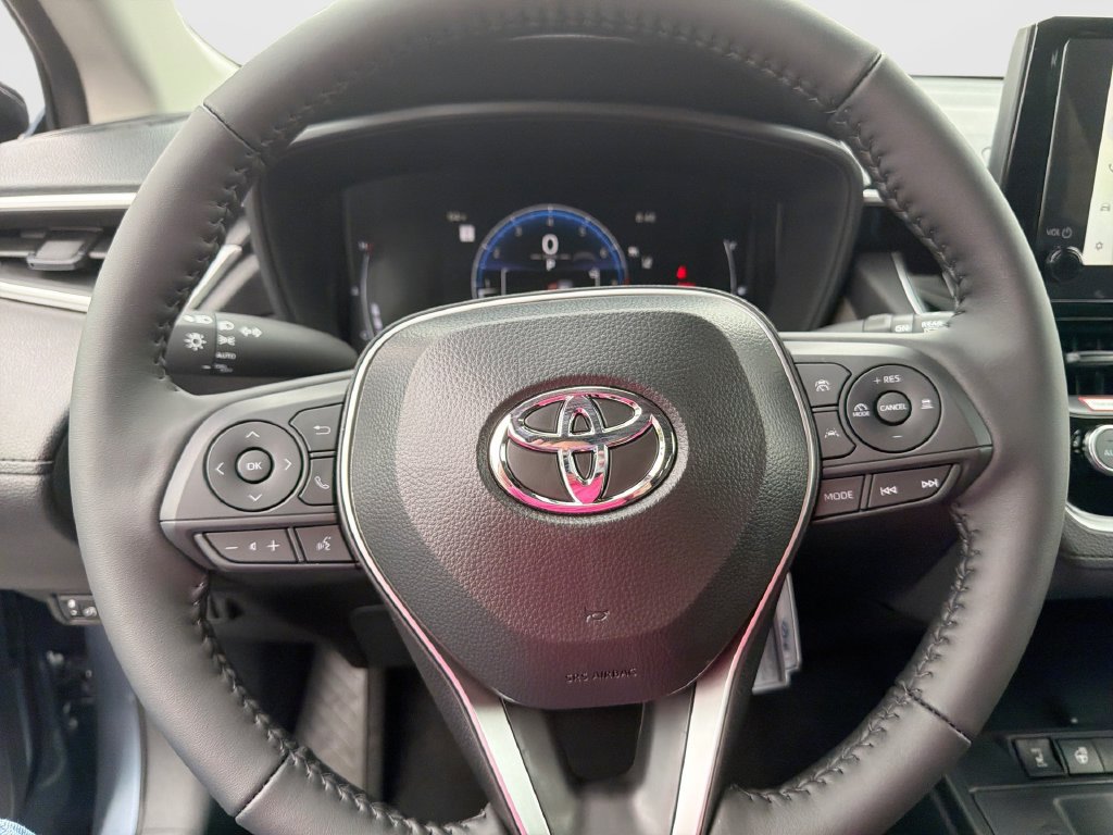 New 2026 Toyota Corolla Cross LE w/ Moonroof Package AWD/4WD image 18