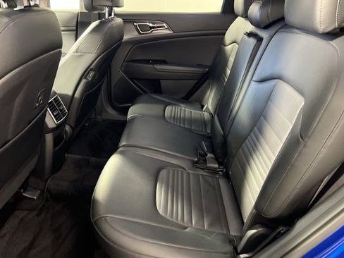 Used 2023 Kia Sportage SX image 25