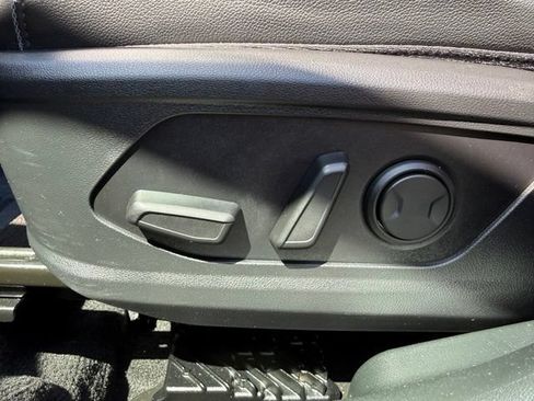 Used 2022 Hyundai Tucson Limited AWD/4WD image 17