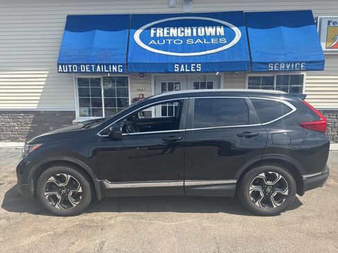 Used 2017 Honda CR-V Touring image 3