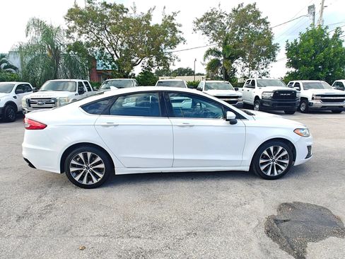 Used 2020 Ford Fusion SE AWD/4WD image 8