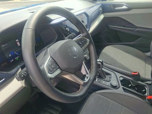 Used 2022 Volkswagen Taos SE AWD/4WD image 16