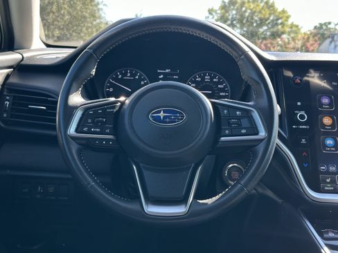 Used 2024 Subaru Outback Premium AWD/4WD image 18