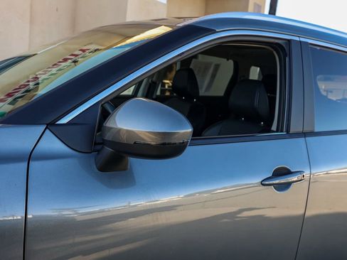 Used 2023 Nissan Rogue SV w/ SV Premium Package image 14