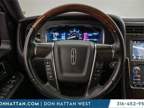 Used 2017 Lincoln Navigator L Reserve image 6