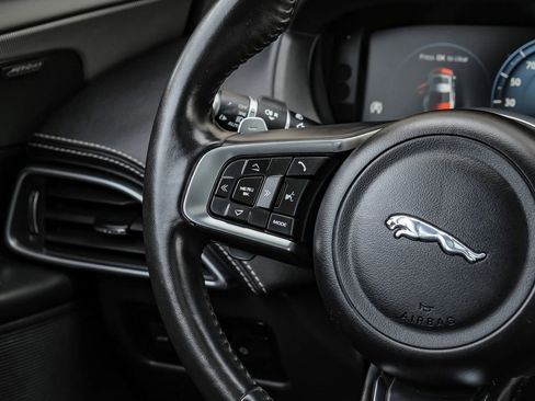 Used 2019 Jaguar XE S image 24