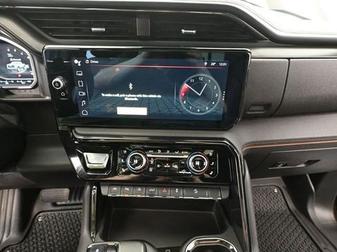 Used 2023 GMC Sierra 1500 AT4 w/ AT4 Preferred Package image 41