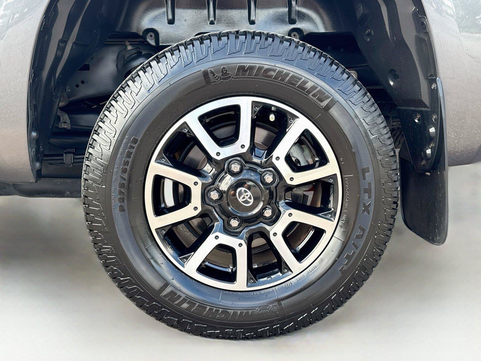 Used 2021 Toyota Tundra SR5 w/ TRD Off-Road Package AWD/4WD image 31