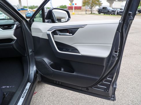 Certified 2025 Toyota RAV4 XLE Premium image 41