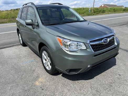 Used 2016 Subaru Forester 2.5i Premium w/ Popular Package #2 AWD/4WD image 2