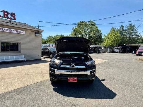 Used 2022 Toyota 4Runner Limited AWD/4WD image 31