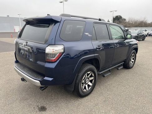 Used 2024 Toyota 4Runner TRD Off-Road Premium image 5