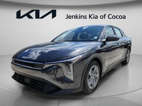 New 2026 Kia K4 FWD image 10