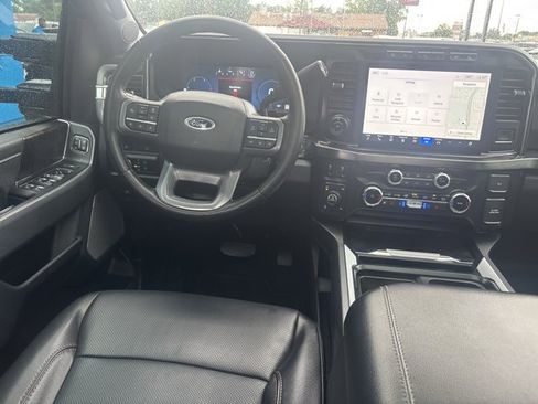 Used 2023 Ford F250 Lariat w/ Tremor Off-Road Package AWD/4WD image 24