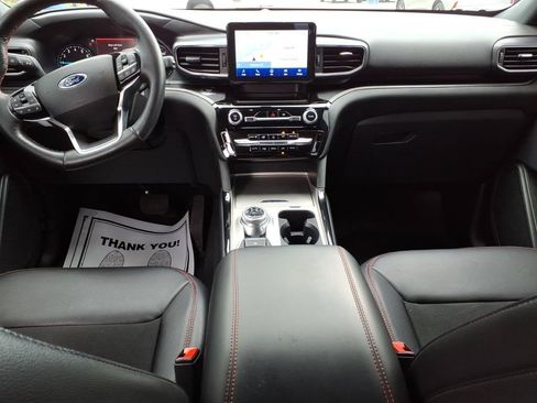 Used 2023 Ford Explorer ST-Line AWD/4WD image 14