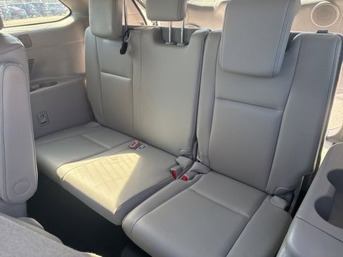 Used 2014 Toyota Highlander Limited image 18