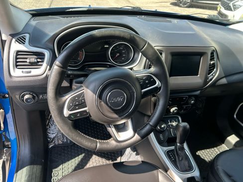 Used 2018 Jeep Compass Latitude w/ Popular Equipment Group AWD/4WD image 13