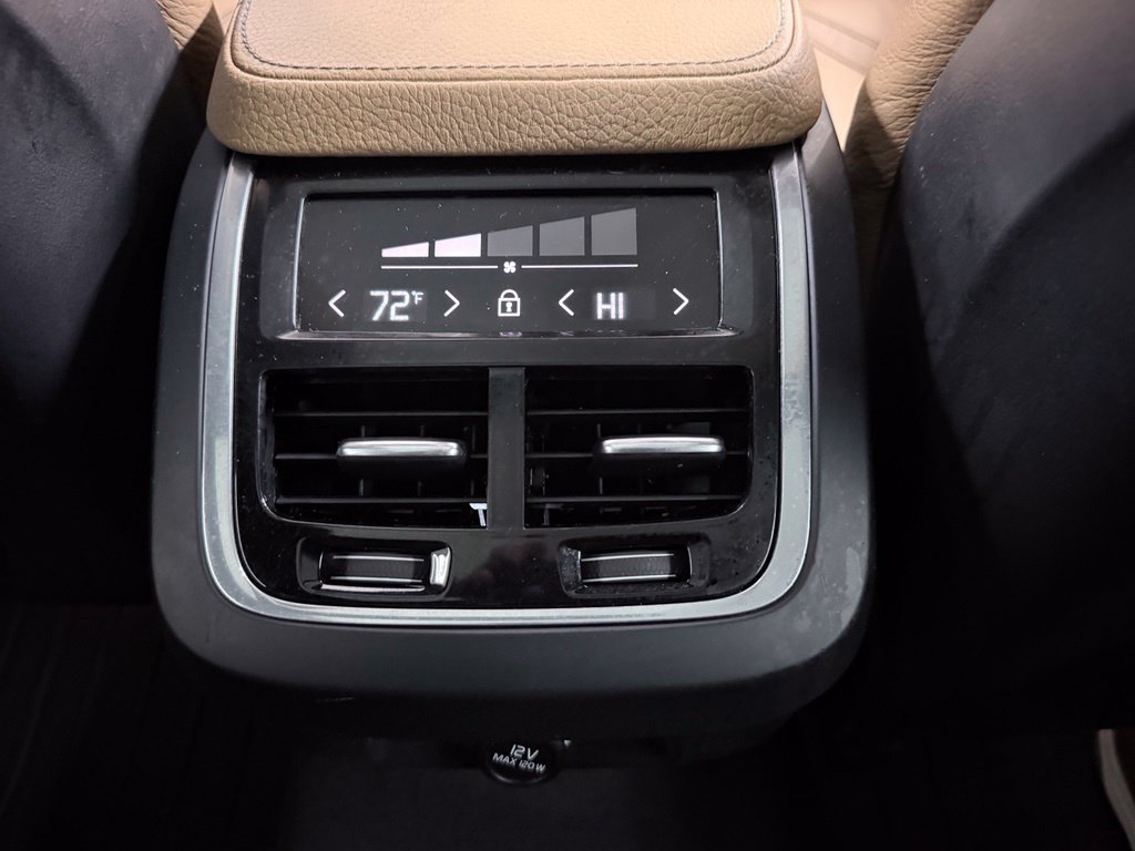 Used 2018 Volvo V90 T5 Cross Country w/ Convenience Package AWD/4WD image 28
