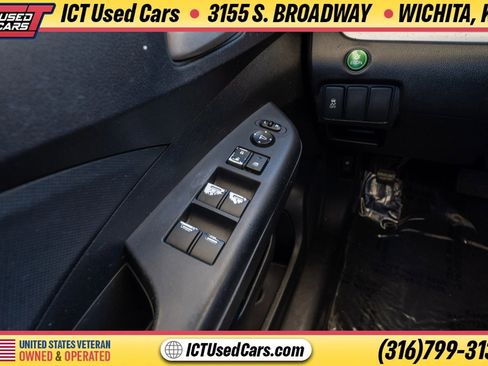 Used 2013 Honda CR-V LX image 12