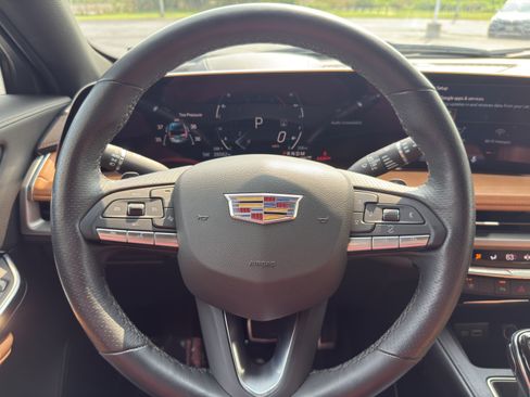 Used 2025 Cadillac XT4 Sport AWD/4WD image 11