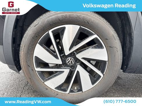 Used 2025 Volkswagen Atlas SE image 9