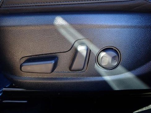 Used 2022 Kia Seltos EX image 12